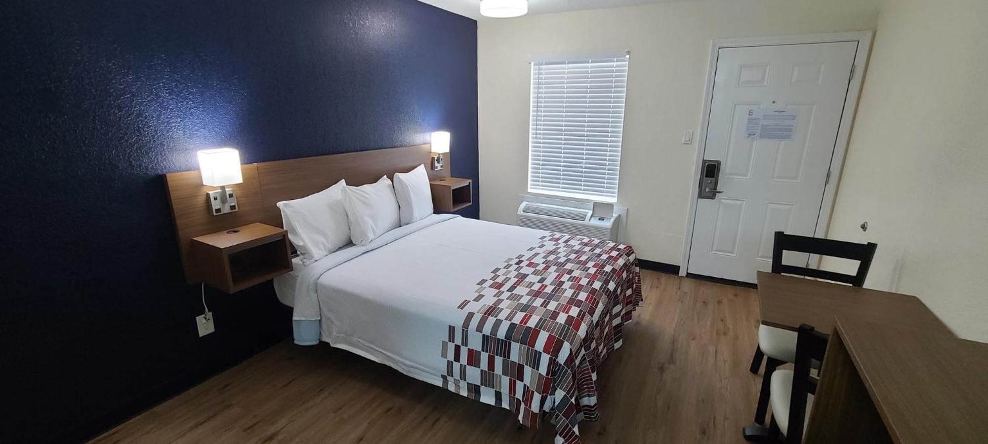 Red Roof Inn 拜伦 外观 照片