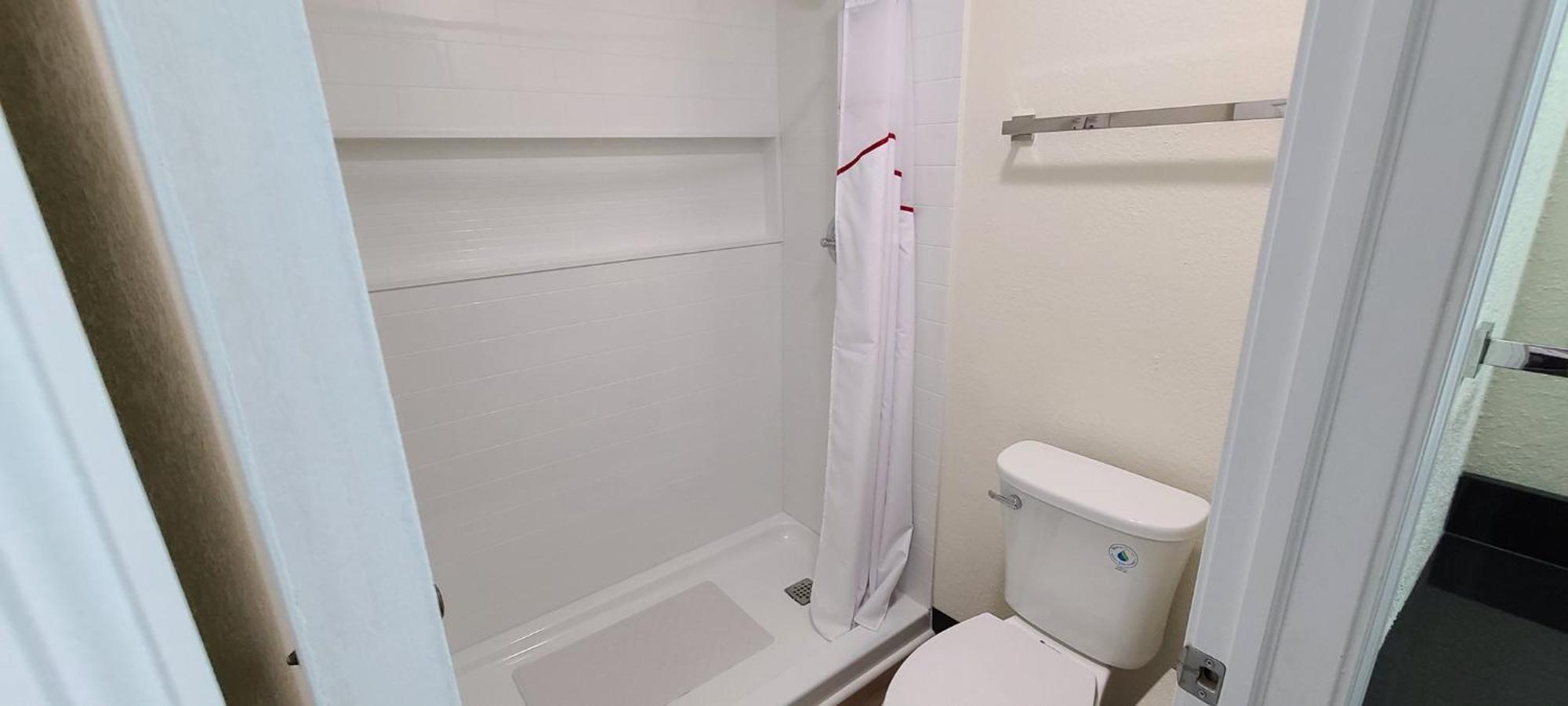 Red Roof Inn 拜伦 外观 照片